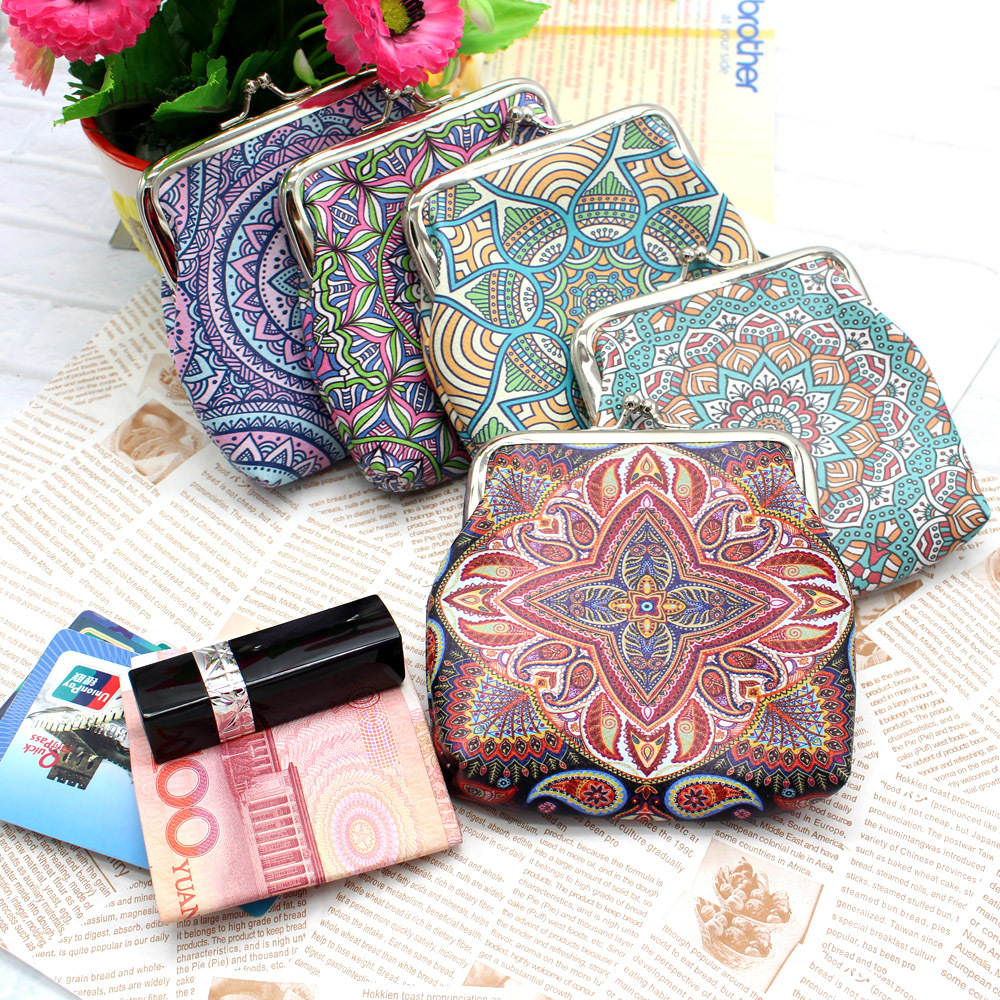 29g Weight Polyester Lining Material Women's Printing Pu Leather Clasp Frame Coin Purses