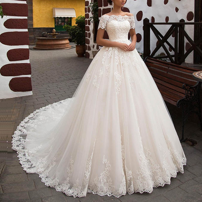 Wholesale 2025 New One-Shoulder Fashionable and Sexy Slim Lace Wedding Dress with Tail Large Size Dress