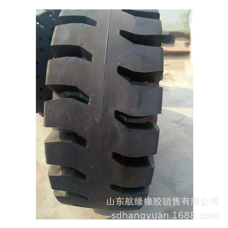 厂家现货供应1200-24集装箱堆高机轮胎工程机械轮胎12.00-24轮胎