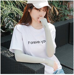 One piece drop shipping supports customization of Korean let'slim ice silk sun protection sleeves with fingers to protect against heat, sun and ultraviolet rays