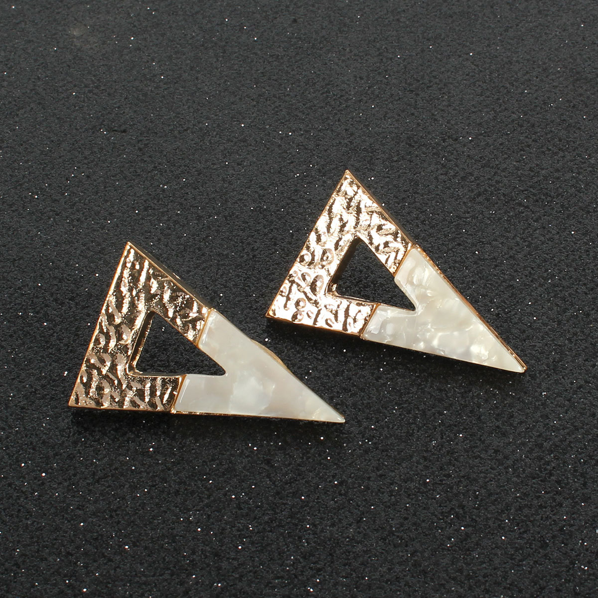 Color Matching Acrylic Earrings Alloy Earrings Simple Fashion Accessories Women display picture 7