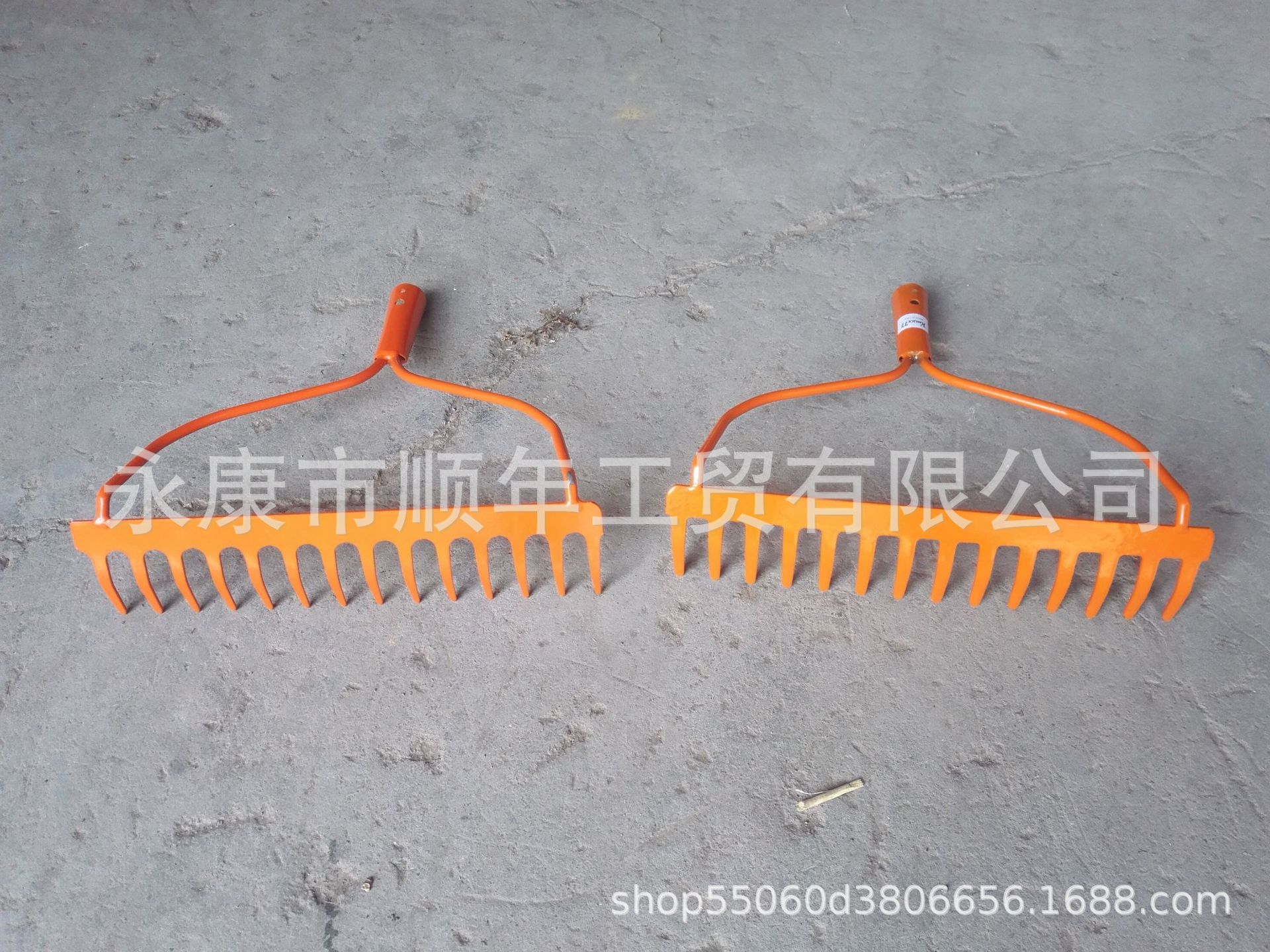 厂家直销园林草耙rake钢管耙铁管耙等农用工具非义乌经销商。-阿里巴巴