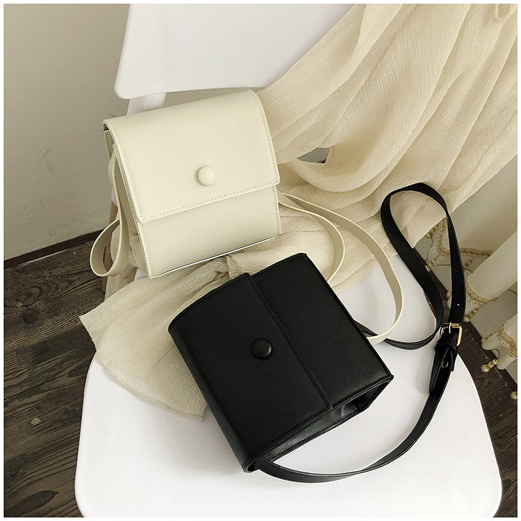 New Fashion Mini Messenger Bag display picture 42