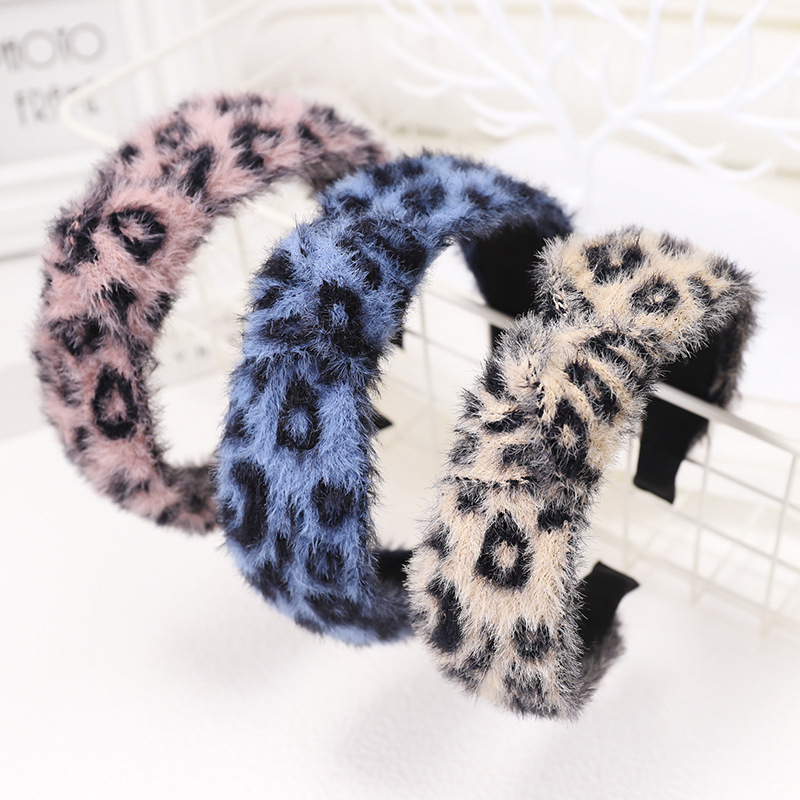 Retro Small Fragrant  Mink Hair Leopard Polka Dot Middle Twisted Headband display picture 5