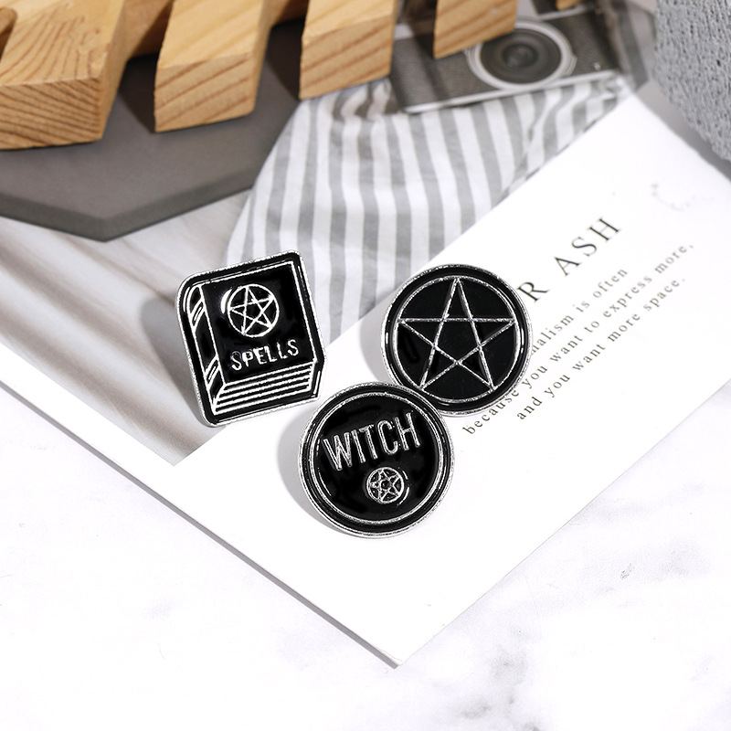 Retro Style Retro Pin Geometric Star Moon Alloy Enamel Unisex Brooches