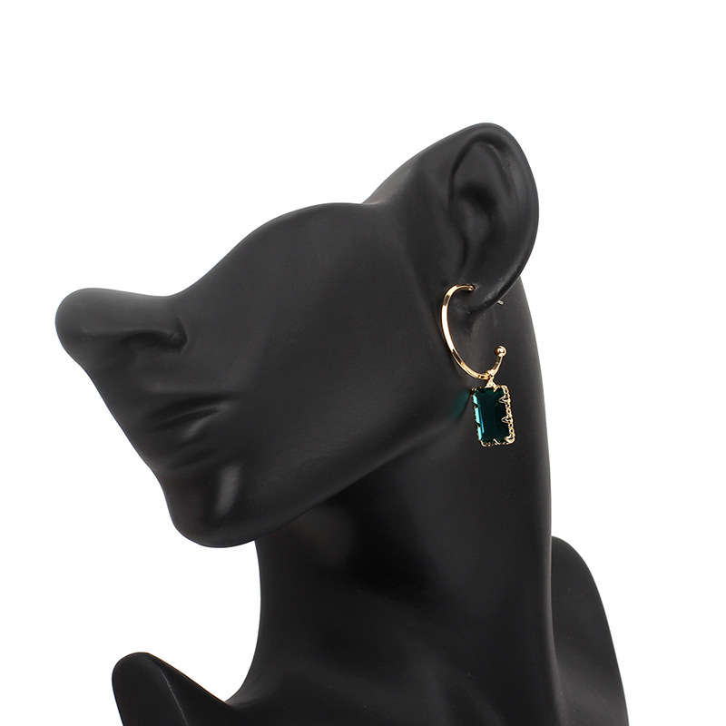 Holiday, Daily Occasion Alloy Material 1 Pair Sweet Solid Color Inlay Alloy Zircon Drop Earrings