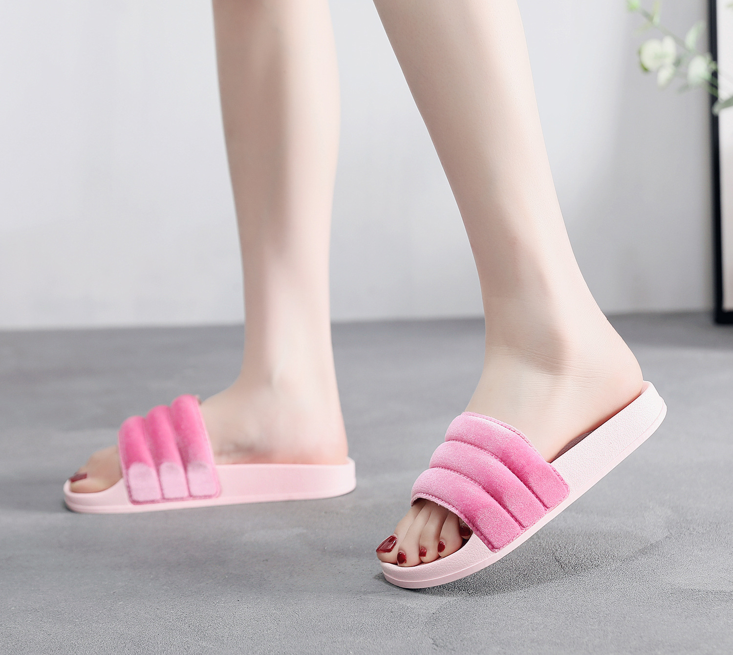 Chaussons - tongs en PVC - Ref 3435735 Image 9