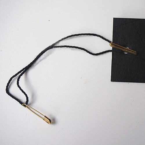Attaching accessories, pins, thread fasteners, clothing hangers, hanging beads, hand-tie strings, clothing tag lines, tag ropes