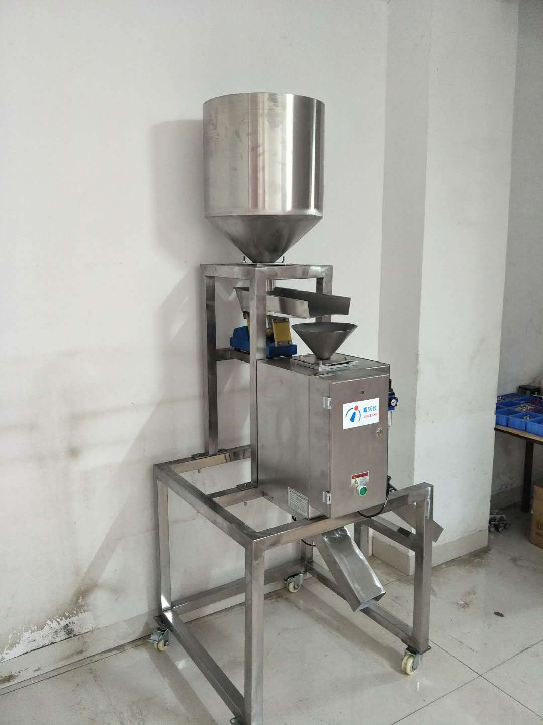 c987ad81b4bce586b444eeeb66f8d6