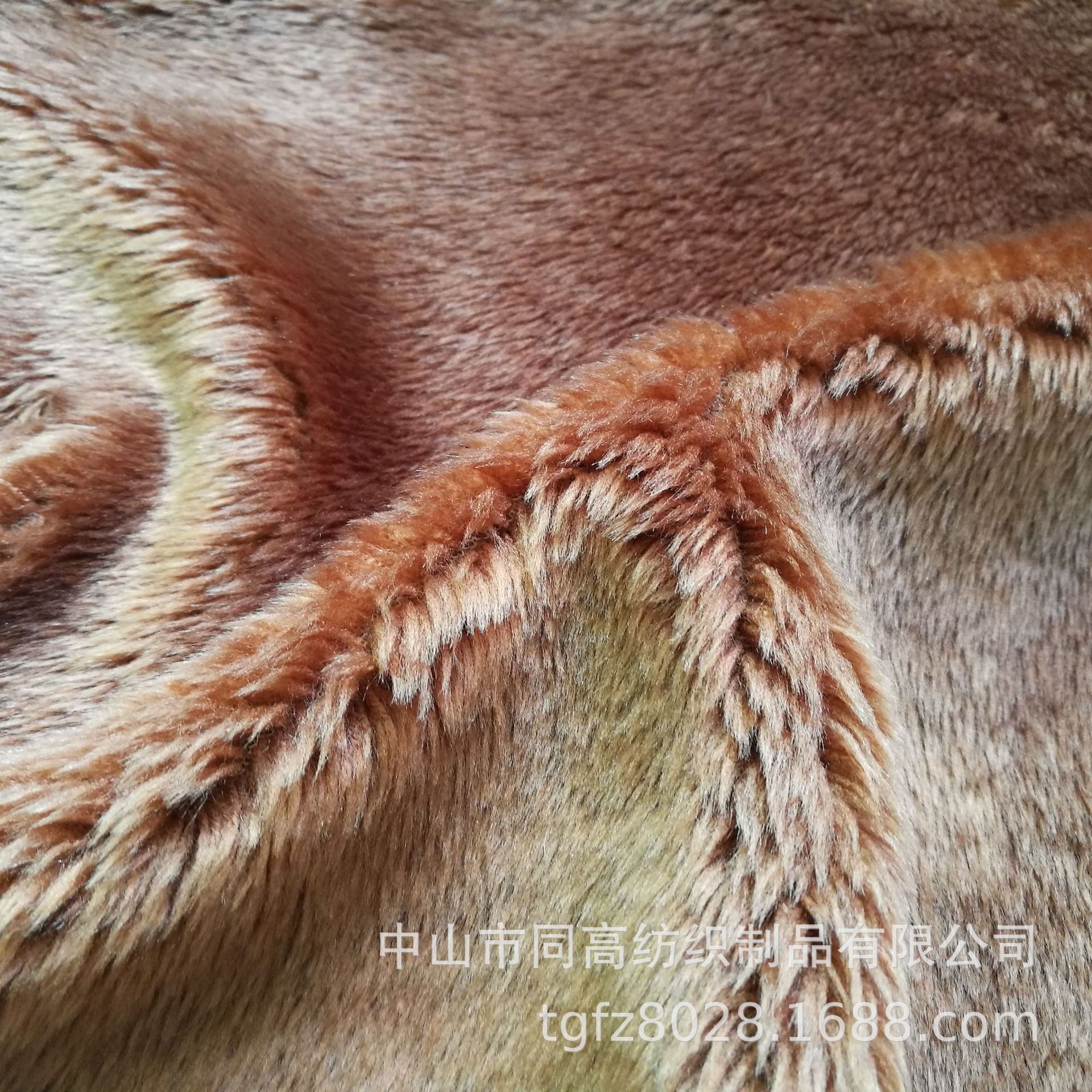 工厂批发小园机无光柔软腈纶公仔玩具服装硬底浆长毛绒布