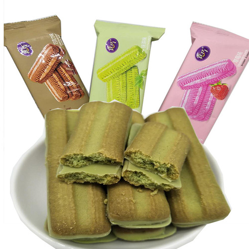 It's a coincidence that there are 72g of dipping cookie snacks with multiple flavors, suitable for office leisure, filled cookies, mixed batch.