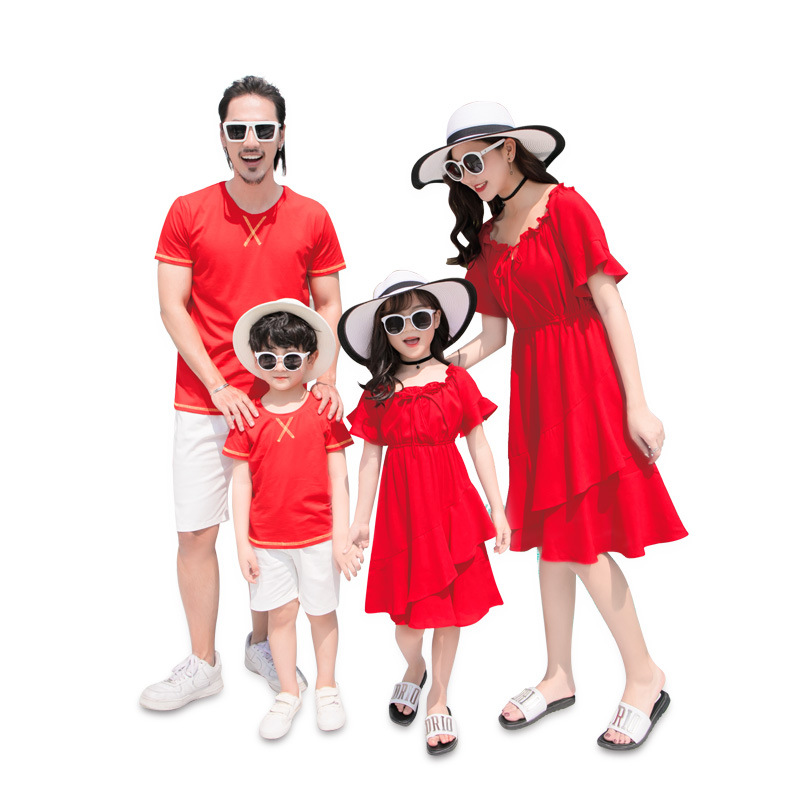 Parent-child clothes 2019 summer clothes a family of three and four mother daughter Korean version parent-child clothes mother women's clothes lovers clothes one piece issued on behalf of