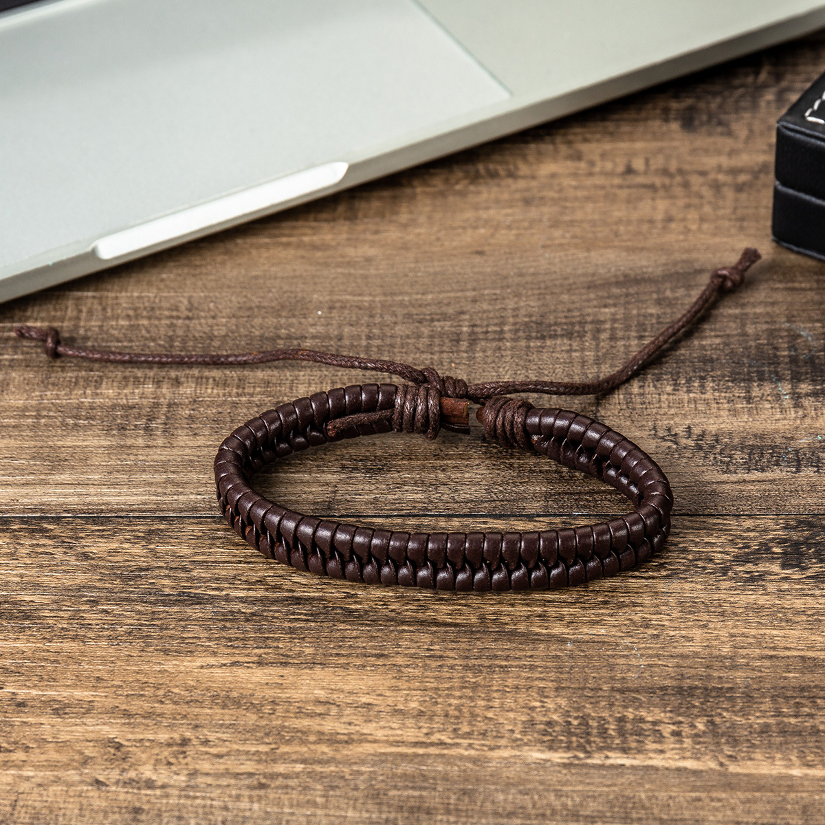 Pánské křemenné hodinky se sadou náramků pro muže_voghion.com