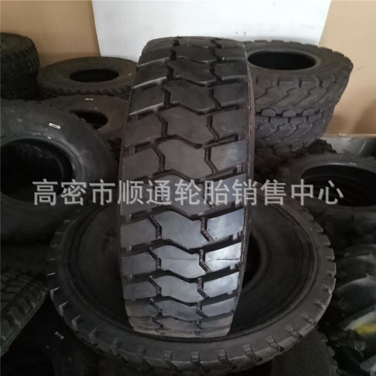 销售卡车钢丝轮胎12.00R24吊车钢丝轮胎工程轮胎1200R24