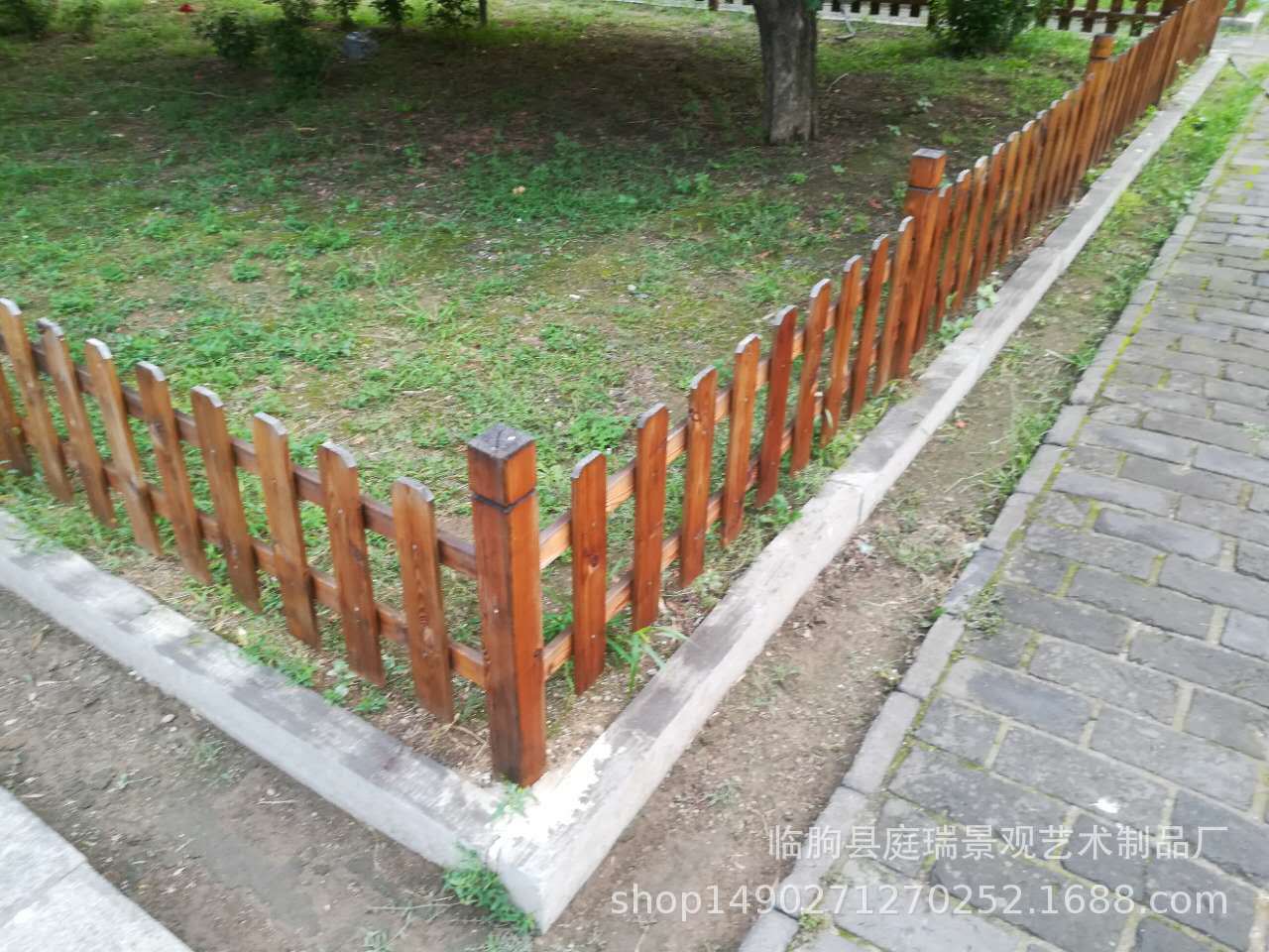 防腐木色铝合金花园围栏，炭化木直网格，菱形格篱笆栏-建材网