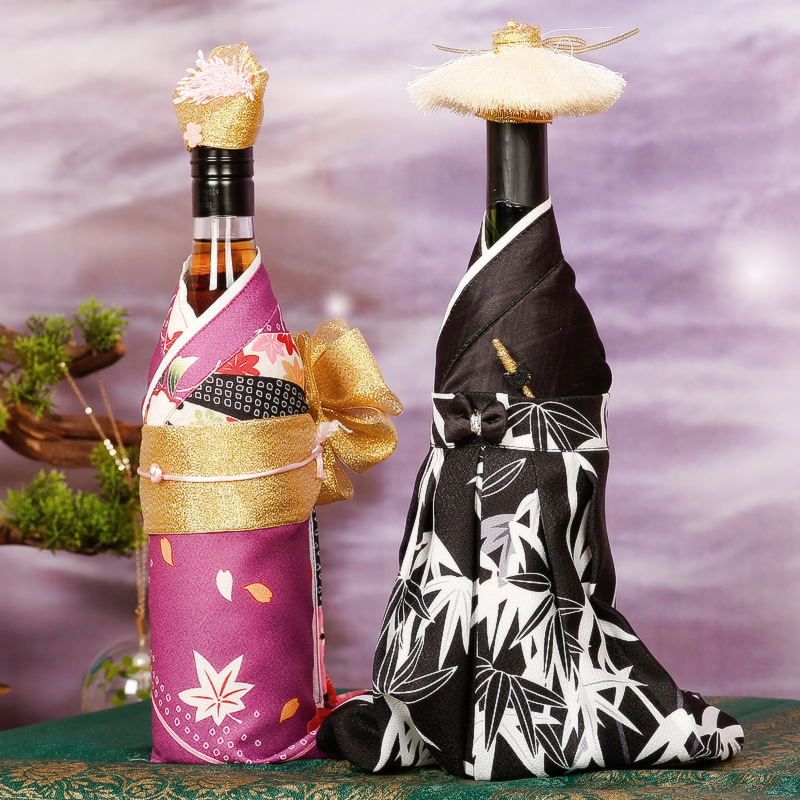 decorate display Decoration solar system Bottle sets kimono Hanfu lovers Red Wine wedding Feast Decoration