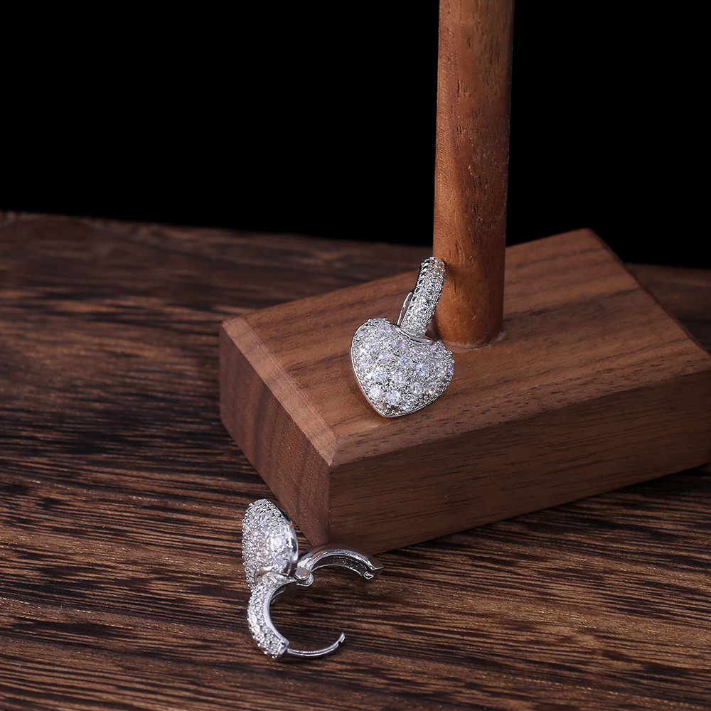 Korean Version Of Heart Pendant Copper Inlaid Zircon Earrings display picture 3