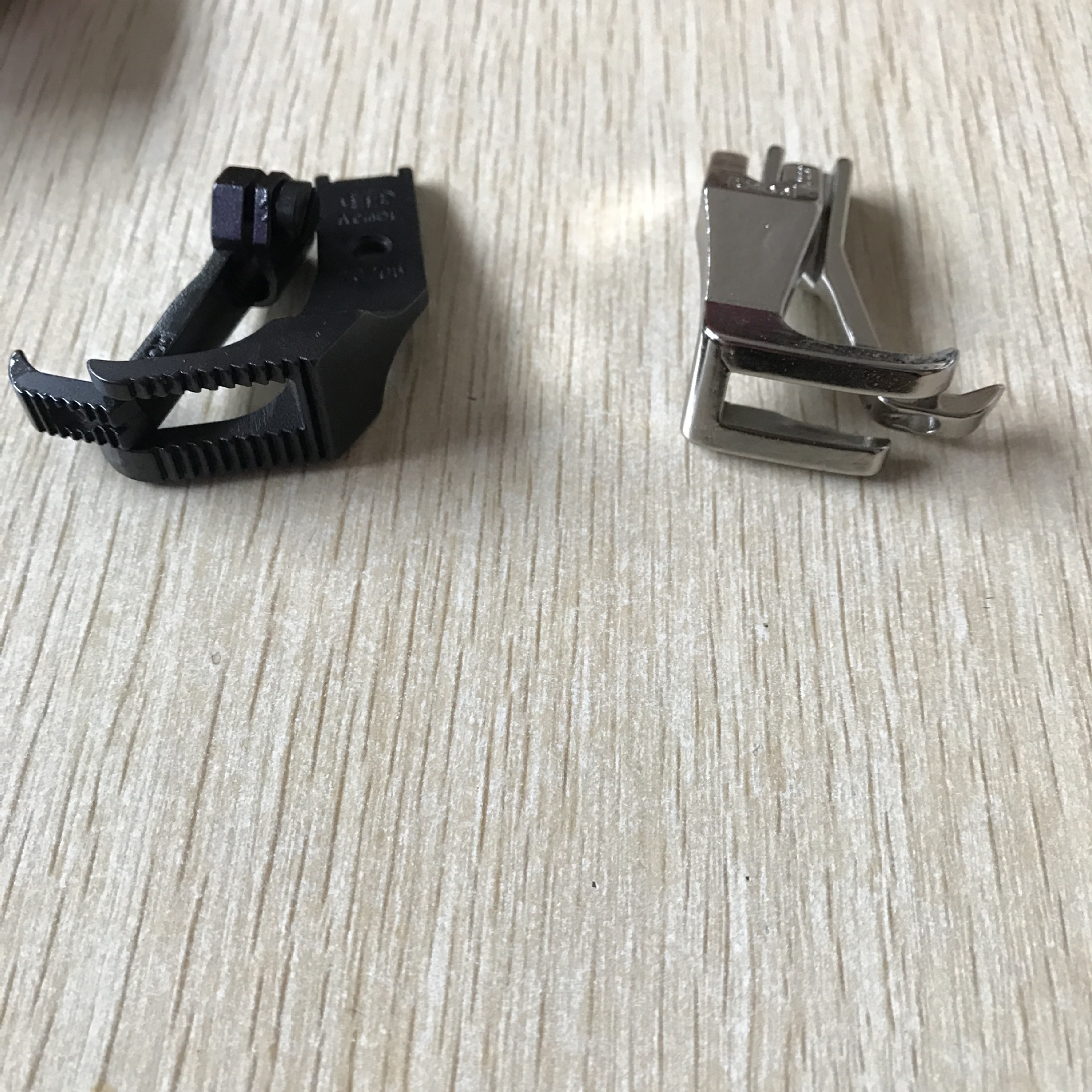 DY车双边无齿压脚高车双边有齿压脚电脑同步车双边压脚光板压脚