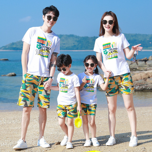 New camouflage parent-child clothing, military training activities, children's suits, micro-business group purchasing, father, son, mother and daughter casual sports suits, trendy
