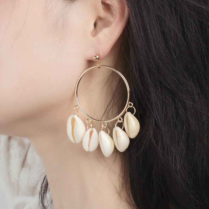 20g Weight Earrings Classification Shell Material Women'S Gender Fashion Style Gold Color Summer New Natural Shell Exaggerated Geometric Big Circle Earrings 3
