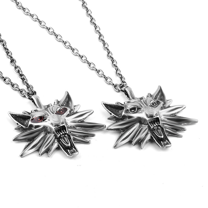 Croix-frontière Vente Chaude Européen Et Américain Autour Du Jeu Witcher3 Assistant 3 Personnalité De Tête De Loup Hommes Pendentif Collier Accessoires display picture 3