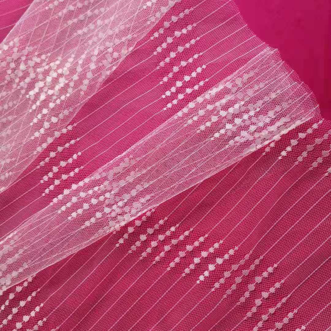 热销款无弹锦纶轻盈透薄波浪串串提花网纱 纱裙等面料 黑白现货