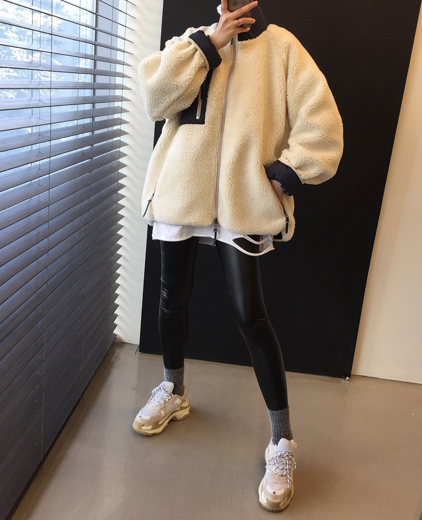 Women's Lamb Wool Coat With Pocket Detail And Stand Collar_voghion.com