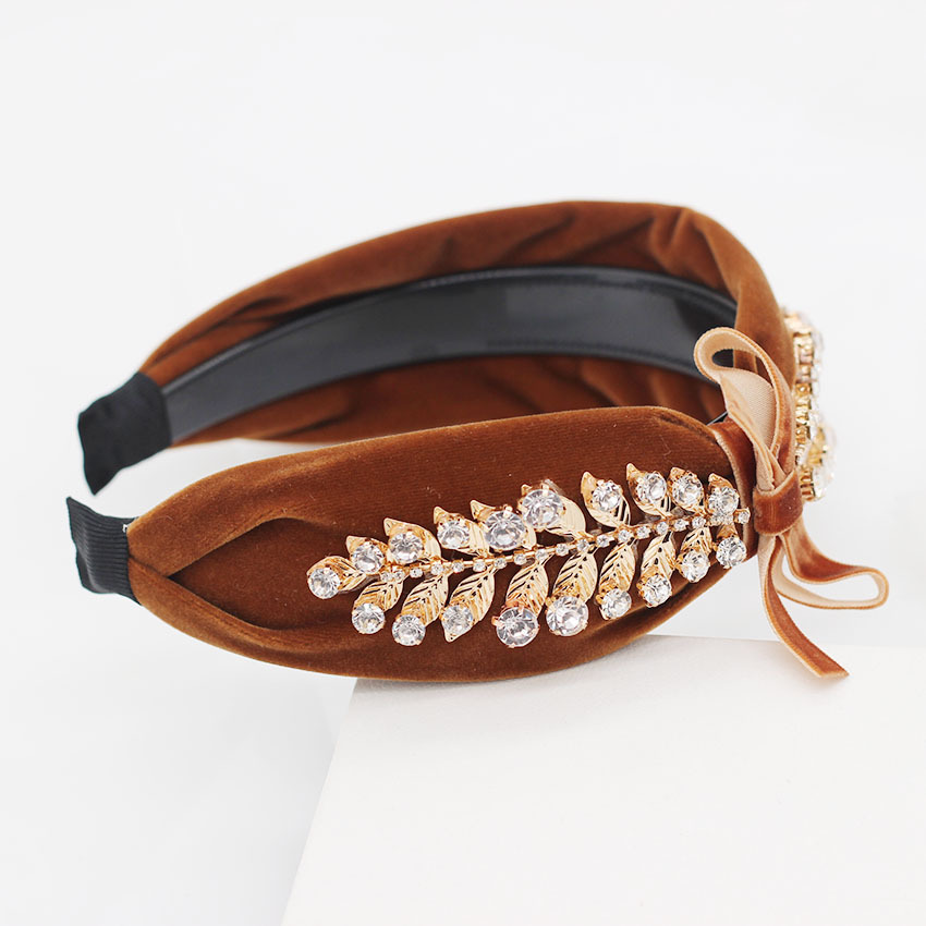 New Korean Fashion Star With The Same Leaf With Diamond Bow Temperament Headband Casual Headband display picture 6