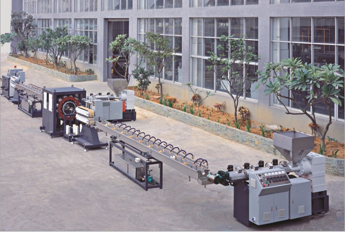 供应包纱管挤出生产线 包纱管押出机 多种原料及规格可定制