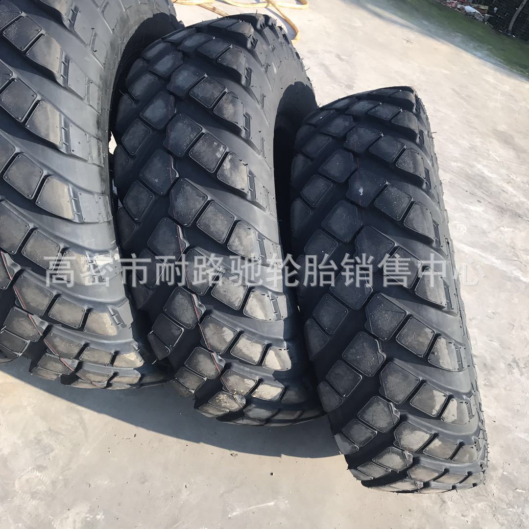 沙漠越野汽车轮胎320-457 12.00-18 15.00-21轮胎俄罗斯轮胎