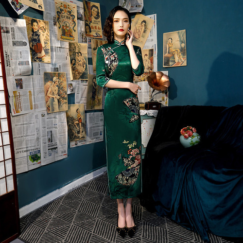 Long sleeve new cheongsam Retro Chinese dress qipao stand-up collar long slim-fit daily modified silk cheongsam dress