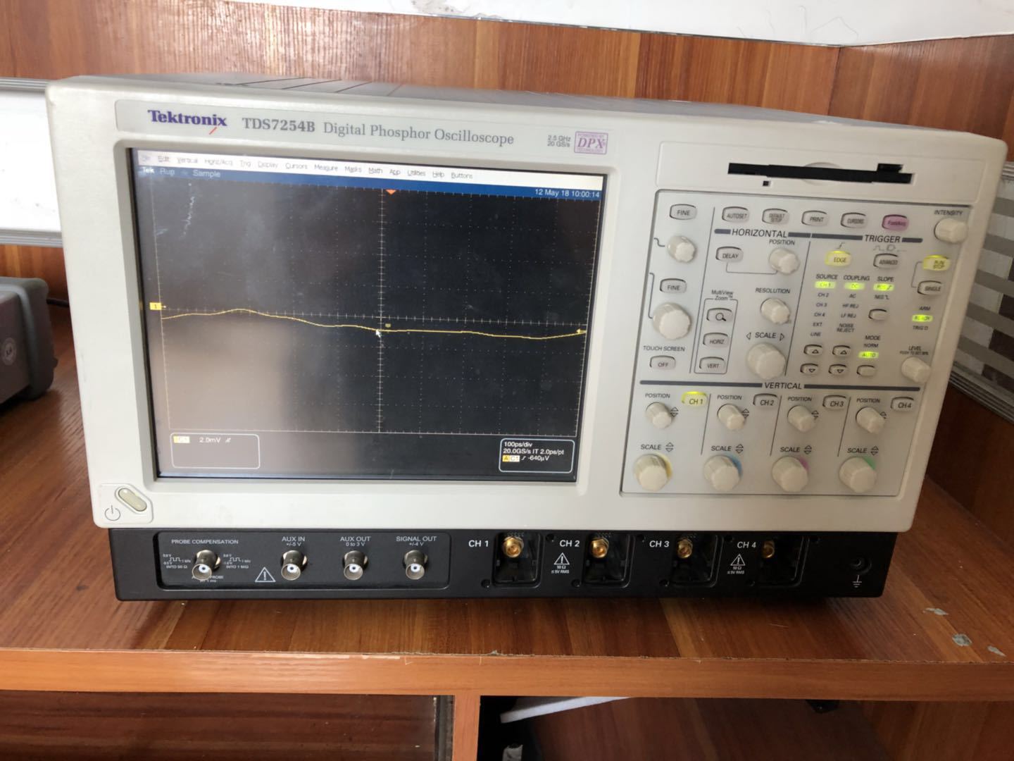 美国Tektronix TDS7254B数字示波器 2.5GHz