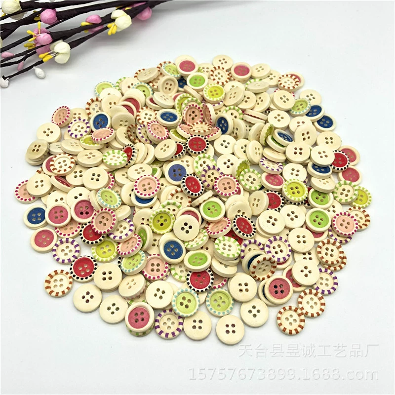 Деревянная цветная печать DIY пуговицы ручной работы мультяшный Детский свитер Детские тонкие боковые деревянные пуговицы 100 в упаковке