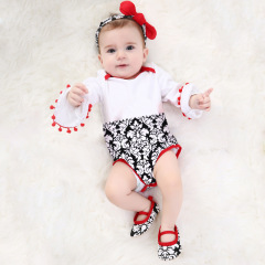Children's clothing wholesale Spring and Autumn baby onesie with padding crawling suit baby tassel trumpet long sleeve top doll clothes