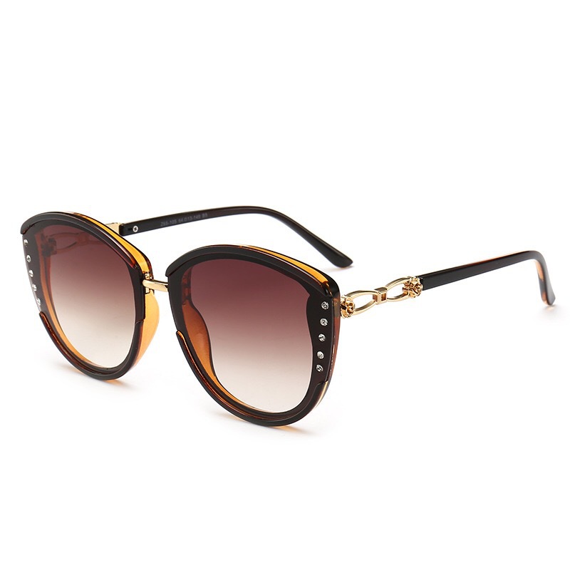 Lunettes de soleil en PC - Ref 3367358 Image 5