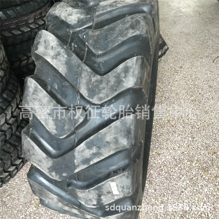 工程轮胎20.5/70-16机械轮胎 半钢丝轮胎16/70-20装载机轮胎