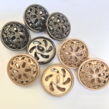 现货特色双面花纹金属纽扣电镀异形镂空扣雕花衬衫大衣直销批扣子