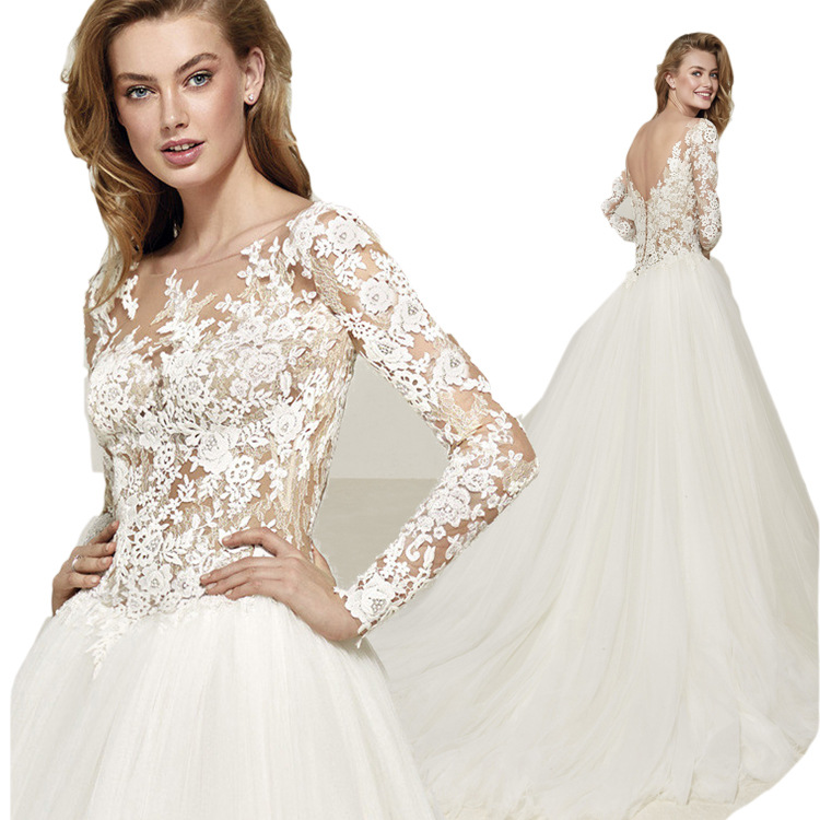 Foreign Trade Women's 2025 New Wedding Dress Round Neck Long Sleeve Elegant Slim Lace Small Tail Style Palace Wedding Dress Travel Photography