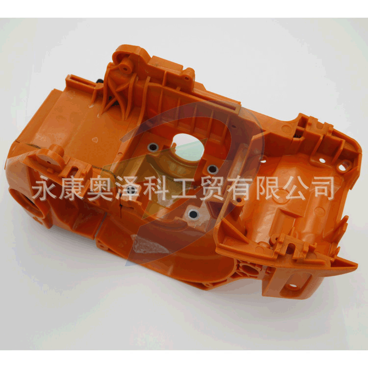 适用富世华Husqvarna胡斯华纳340/345/350/353汽油锯曲轴箱体总成
