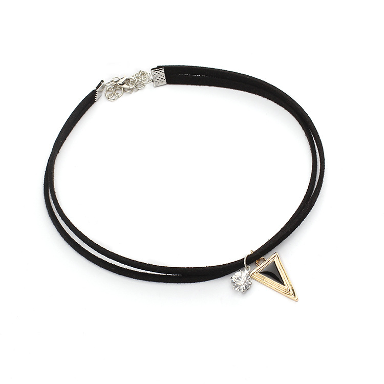 8g Weight Necklace Classification Women'S Gender Fashion Style Black Color New Hot-saling Choker Zircon Three-dimensional Geometric Triangle Short Necklace For Women 3