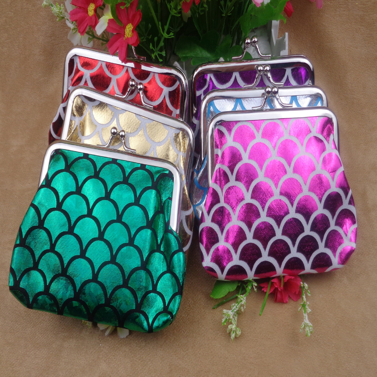 52g Weight Clasp Frame Closure Type Coin Purse Bags Type Casual, Daily Occasion PVC Material Fish Scales Pattern All Seasons Season Women's Gender Casual Style Shell Shape Women's Fish Scales PVC Clasp Frame Coin Purses 6
