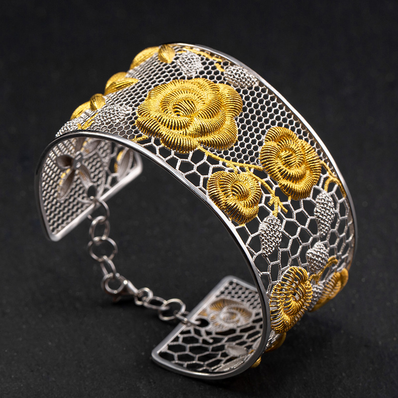 Guangzhou Jewellery wholesale customized new pattern suit Jewelry S925 Hollow Lace suit fashion jewelry Bracelet