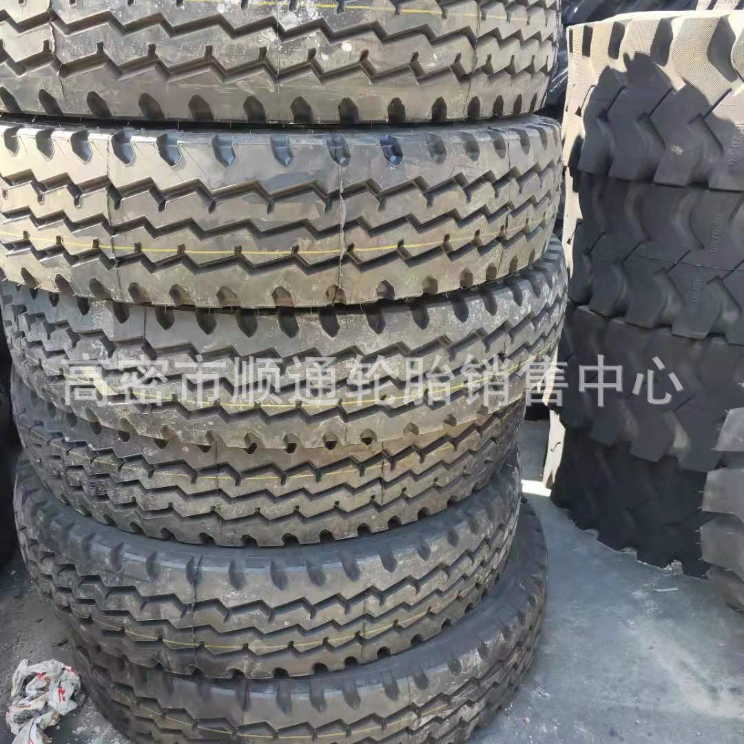 70吨黄海吊车轮胎1200R24 20全钢丝卡车轮胎12.00R24 385/80R22.5