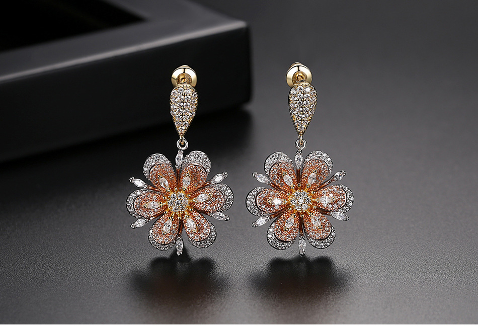 Stud Earrings Simple New Copper Inlaid Zircon Ladies Pendant Earrings Sweet Banquet Earrings display picture 1