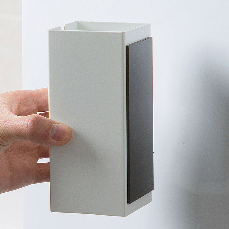 2021跨境专供厨房置物架 免钉免打孔侧冰箱挂架 磁吸保鲜膜收纳架