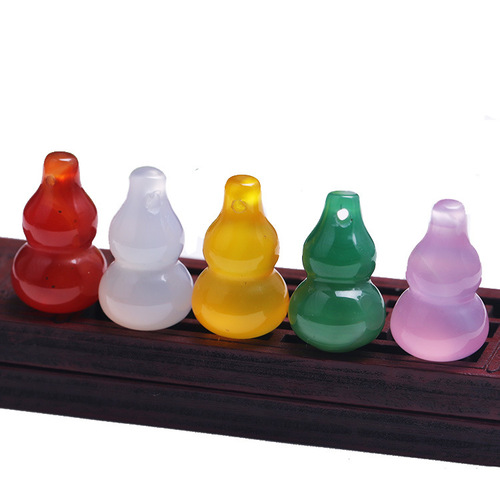 Ice chalcedony gourd pendant red agate jade three-dimensional small gourd pendant Fu Lu Shou live broadcast gift