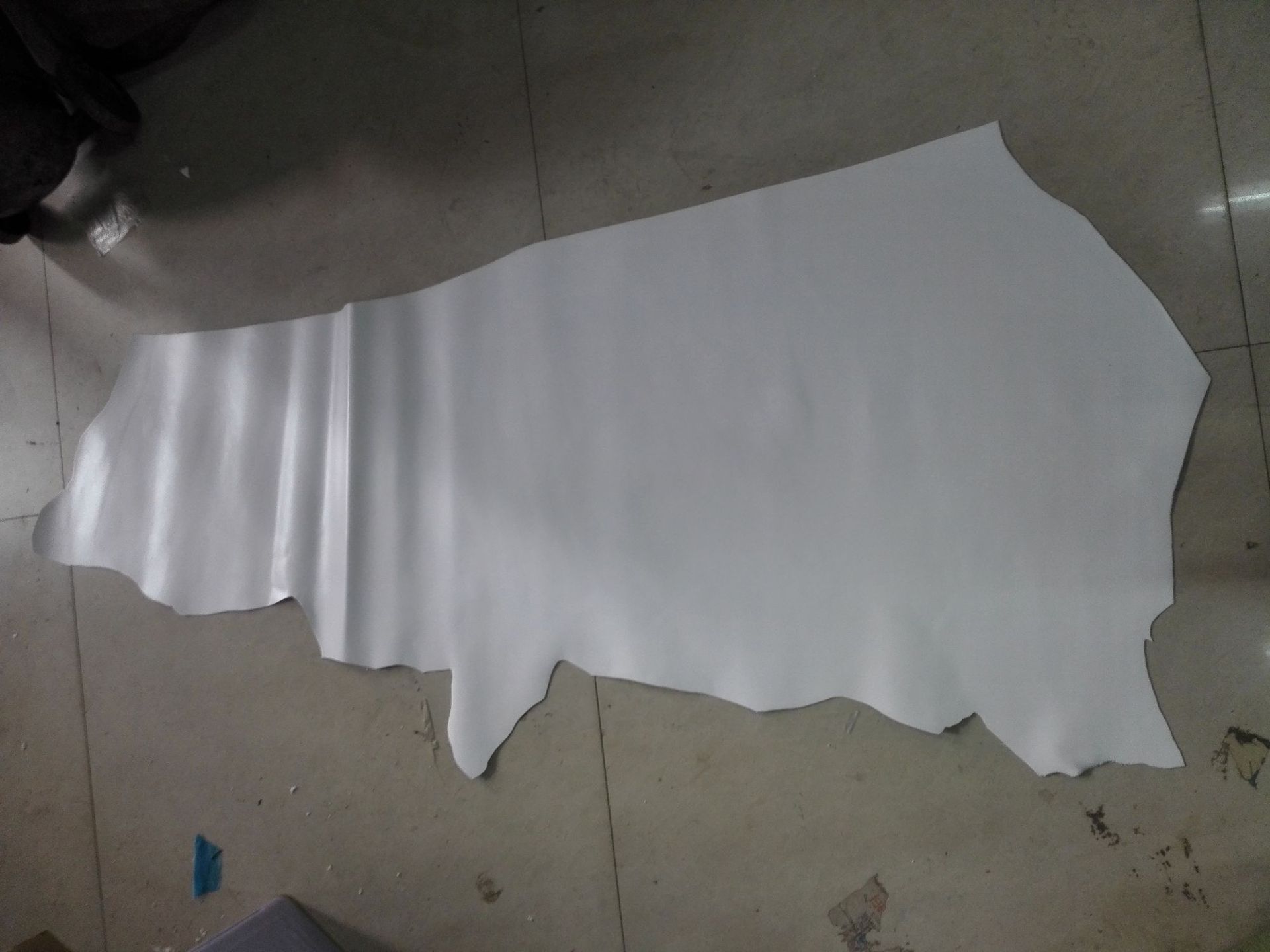 白色轻修牛皮医院护士鞋皮料白皮革鞋厂牛皮男女士白皮鞋面料