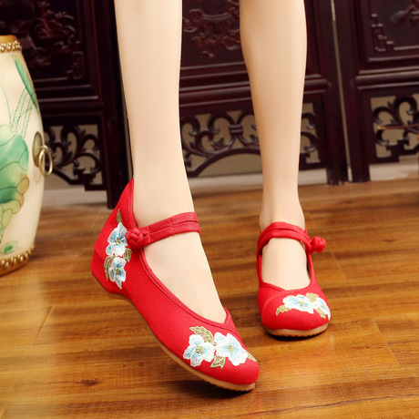 2018 mới ánh sáng hoa mẫu đơn gió quốc gia Hanfu phong cách cổ xưa giày thêu của phụ nữ trong nêm với tăng gân thịt bò Giày nữ