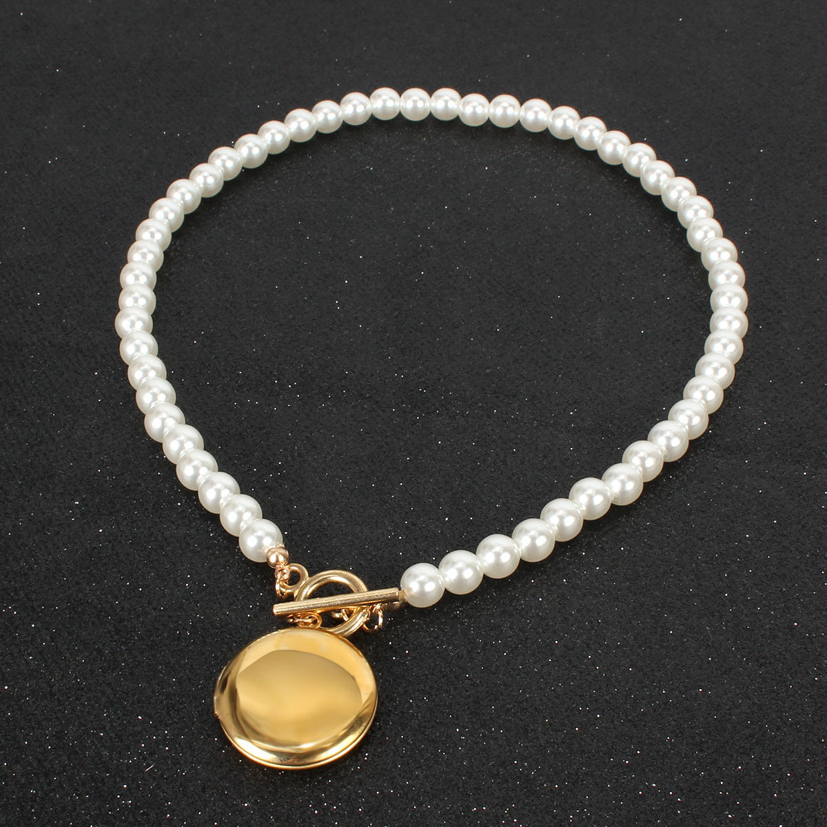 New Simple Retro Necklace Female Plated Gold Imitation Pearl Necklace Jewelry display picture 5