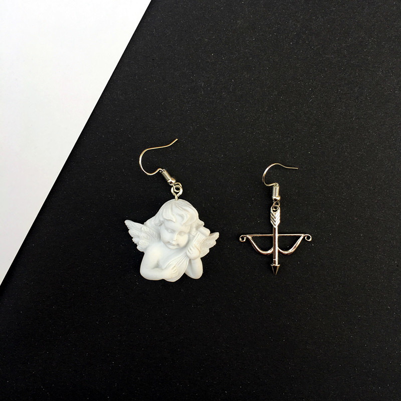 Daily Occasion Resin Material Geometric Pattern 1 Pair Novelty Geometric Resin Plating Women's Earrings